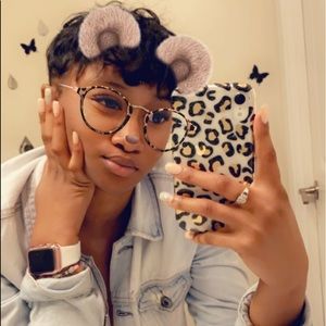 Meet your Posher, Charmaene